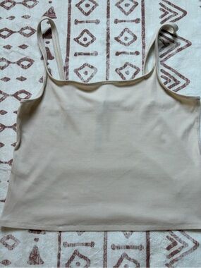Vuori Pose cami : no shelf bra